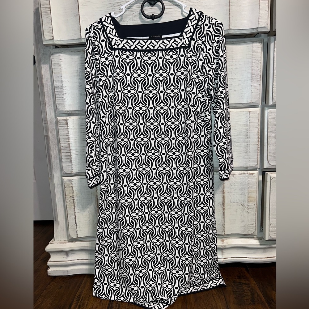 Talbots geometric pattern women’s shift dress